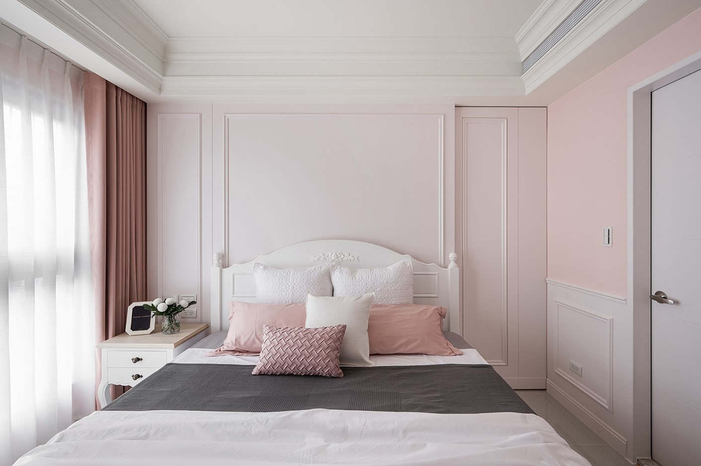 18 種床頭牆面的設計方法，讓你的臥室高雅又舒適，提升睡眠品質 - 澄易設計